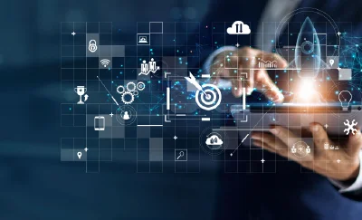 Profesor de Advance instala debate sobre programa Startup Chile